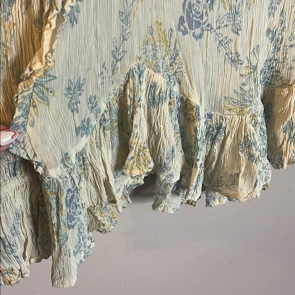 Free People Cream Boho Floral Lace Trim Women's Top - Picture 6 of 10